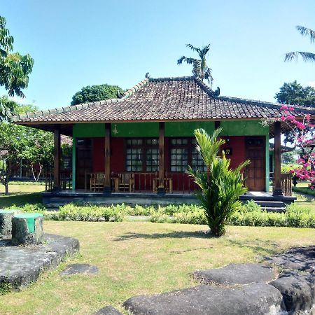 Poeri Devata Resort Hotel Prambanan Esterno foto