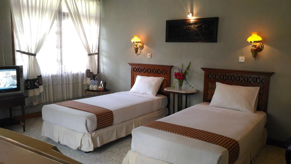 Poeri Devata Resort Hotel Prambanan Esterno foto