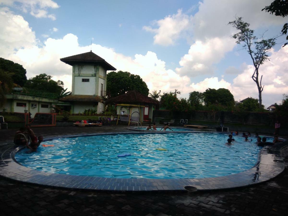 Poeri Devata Resort Hotel Prambanan Esterno foto
