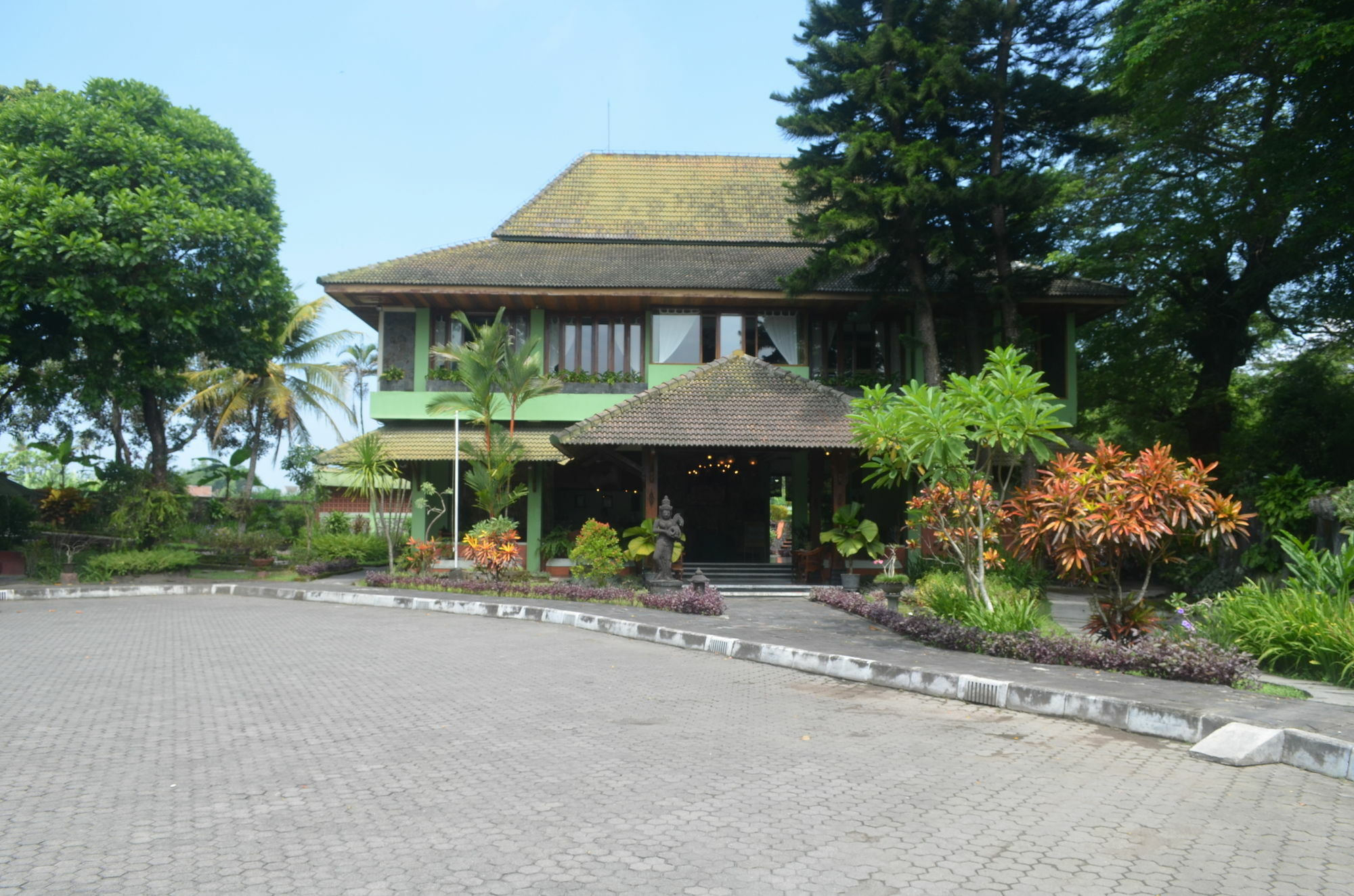 Poeri Devata Resort Hotel Prambanan Esterno foto