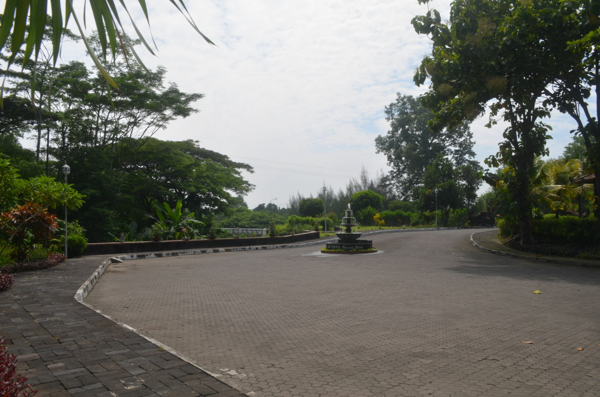 Poeri Devata Resort Hotel Prambanan Esterno foto